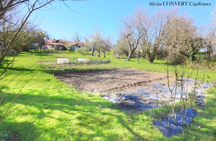 🌿 UN TERRAIN, DE MULTIPLES POSSIBILITÉS 4045m² constructible proche du village !!! — photo 3