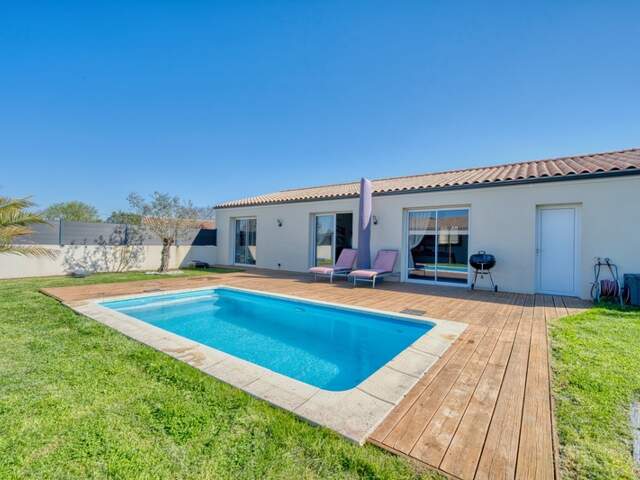 Maison à vendre 4 pièces SAINT AGNANT (17) — photo du bien