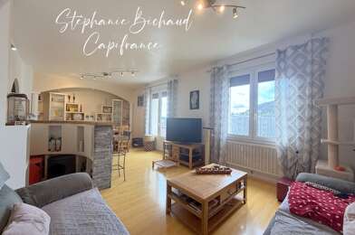 Appartement 3 pièces 153200 €