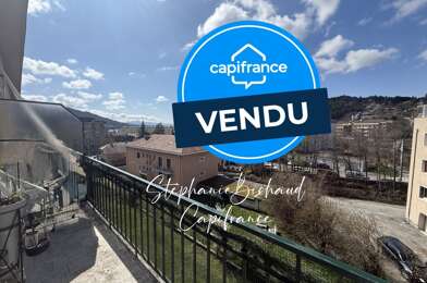 Appartement 3 pièces 153200 €