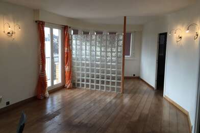 Appartement 4 pièces 880 €