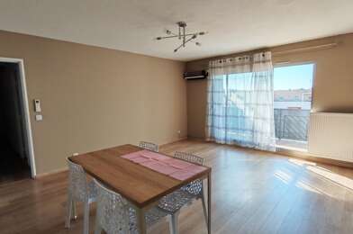 Appartement 3 pièces 852 €