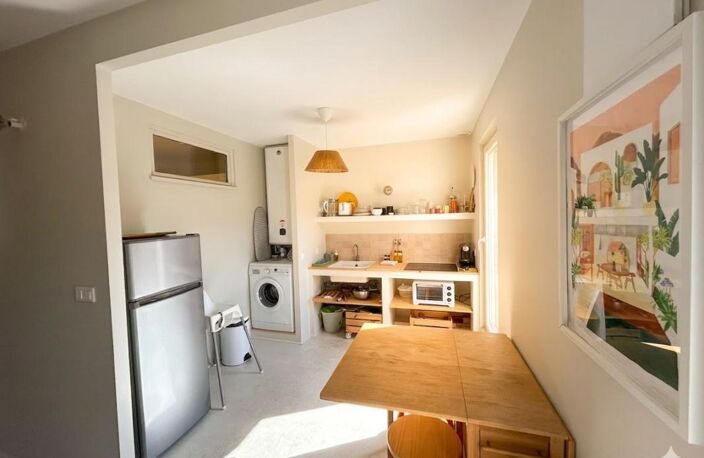 Appartement À Vendre - Superbe meublé au coeur du Quartier Haut — photo 2