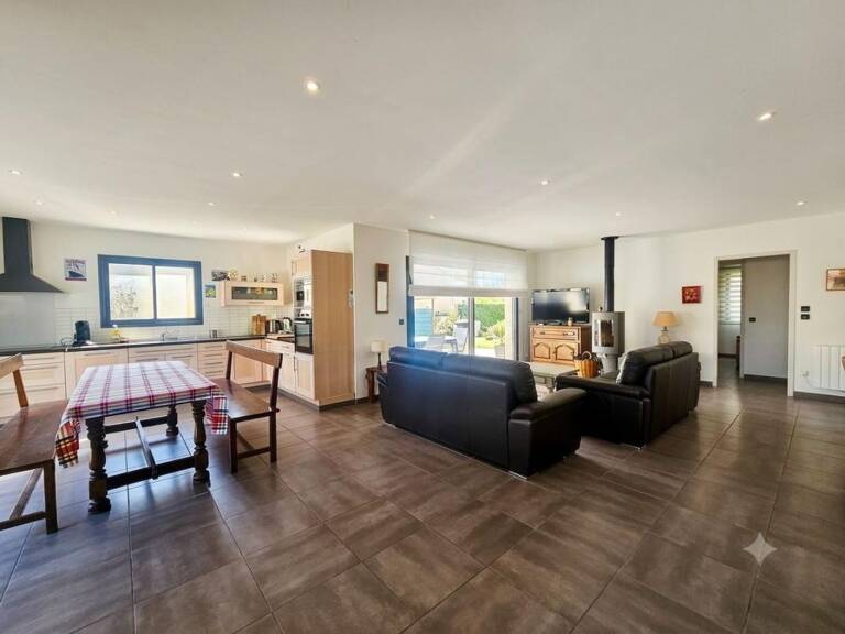 Maison de plain-pied avec garage - Balaruc-Le-Vieux - — photo 1