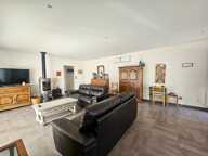 Maison de plain-pied avec garage - Balaruc-Le-Vieux - — photo 3