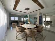 MAISON D’ARCHITECTE – 260 M², PISCINE INTÉRIEURE ET 5 CHAMBRES AUX PORTES D’ANNECY — photo 3