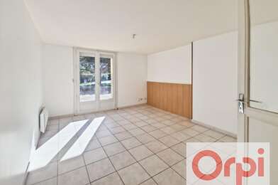 Appartement 3 pièces 750 €