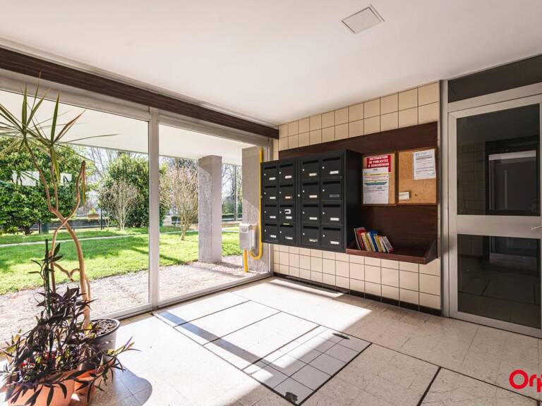 Appartement À Vendre — photo 1