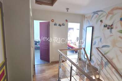 Maison 9 pièces 291890 €