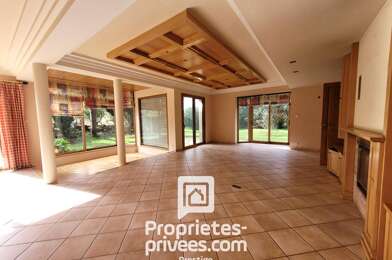 Maison 7 pièces 749900 €