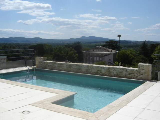 MAISON D'EXCEPTION AVEC VUE PANORAMIQUE, PISCINE, TERRAIN ARBORÉ ET PRESTATIONS DE GAMME QUALITÉ6 pièce(s) 124.24 m2 — photo du bien