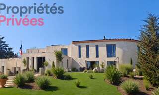 Immeuble  800 m² à vendre à Arles (13200)