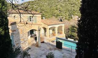 Maison 6 Pièces 224 m² à vendre à Uzès (30700)