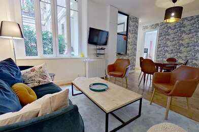 Appartement 4 pièces 3219 €