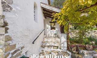 Maison 7 Pièces 223 m² à vendre à Cantaron (06340)