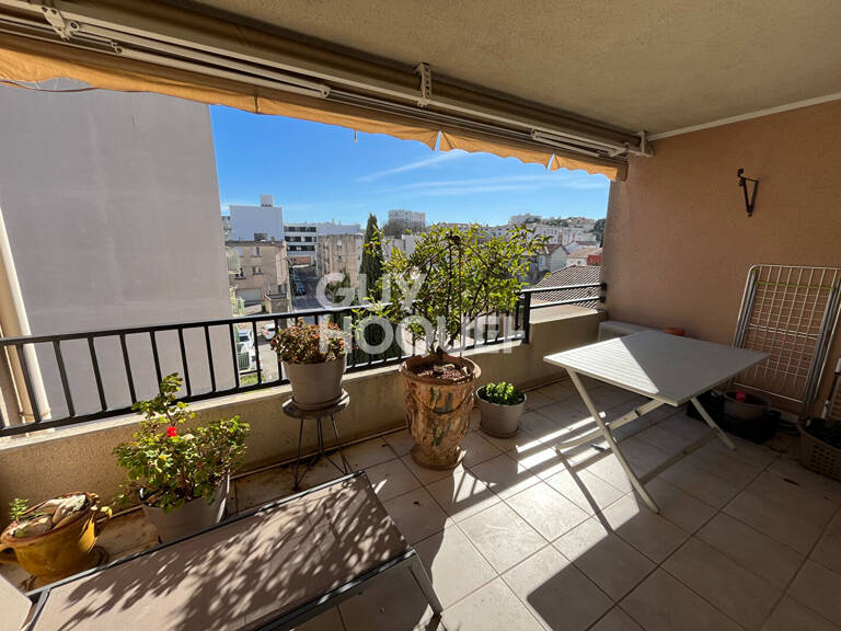 Appartement  Nîmes avec terrasse, garage et cave — photo 1