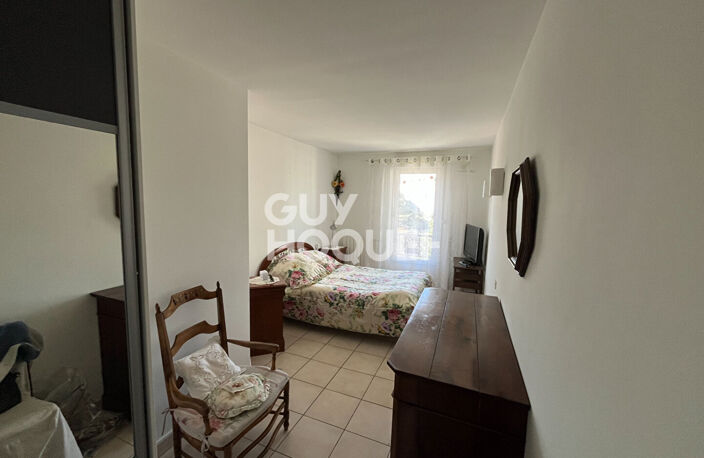 Appartement  Nîmes avec terrasse, garage et cave — photo 4