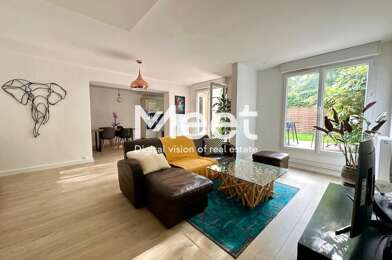 Appartement 4 pièces 269900 €