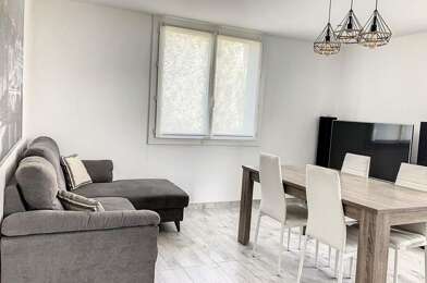 Appartement 4 pièces 797 €
