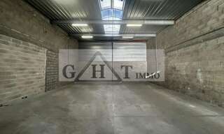 Local industriel  230 m² à louer à Lisses (91090)