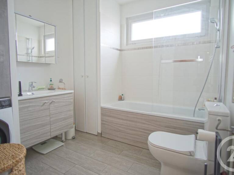 T2 — photo 1