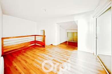 Appartement 4 pièces 383600 €