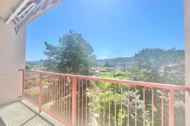 Appartement 3 pièces 655 €