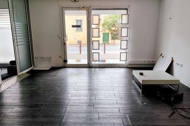 Commerce  136500 €