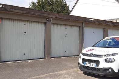 Garage  93 €