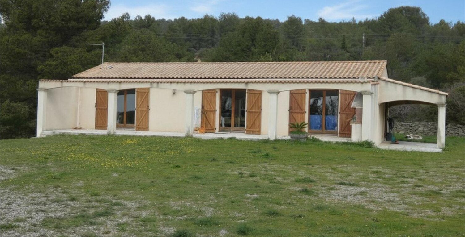 Maison plain-pied avec terrain constructible 3000 m²  secteur Olonzac — photo 1