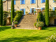 DOMAINE DE CARACTÈRE EN ARDÈCHE, 2 HECTARES, RIVIÈRE, PISCIN — photo 3
