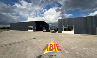 Garage  699 m² à vendre à Benet (85490)