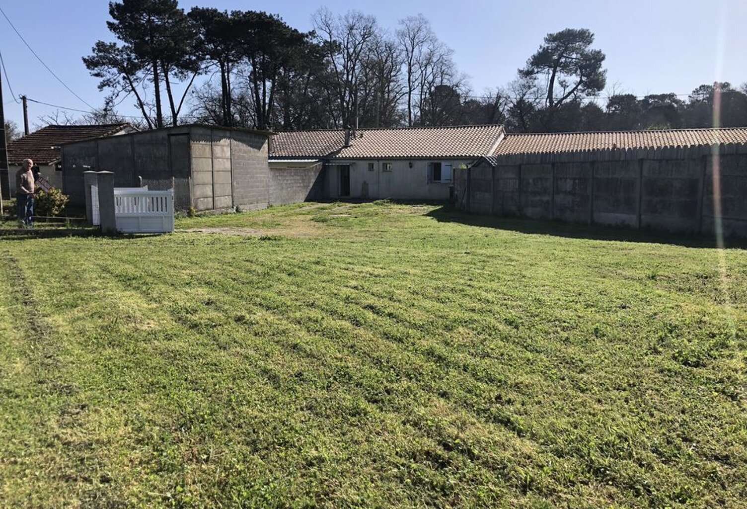 MAISON MEDOCAINE MITOYENNE GRAND JARDIN ET GARAGE — photo 1