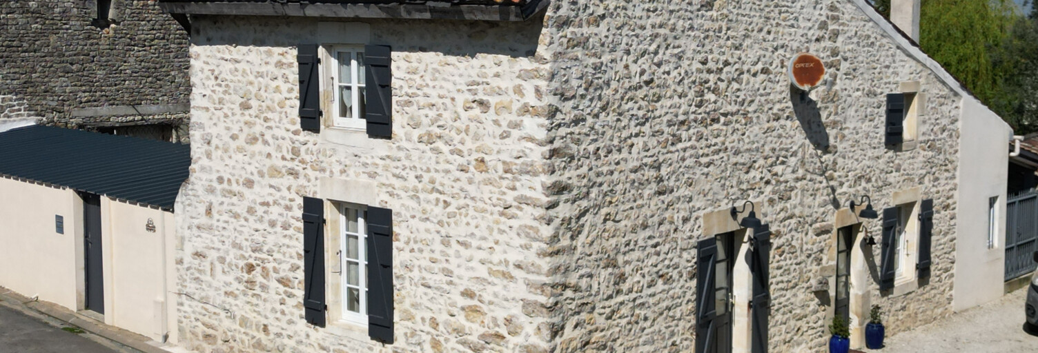 Maison 7 Pièces 165 m² à vendre à Courant (17330)