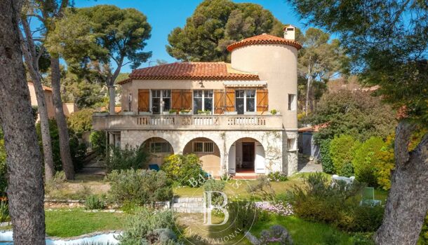 Villa / Maison 9 pièces  à vendre Cassis 13260