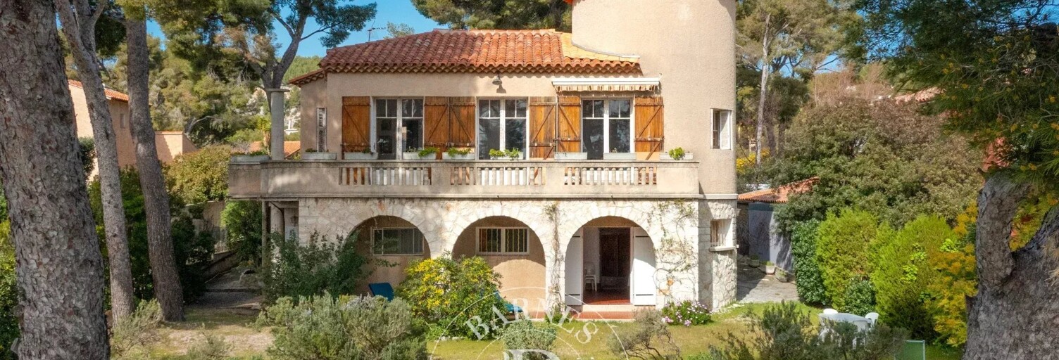 Maison 9 Pièces 176 m² à vendre à Cassis (13260)