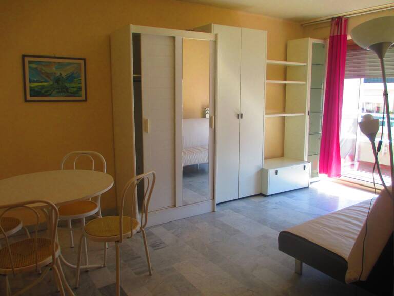  A saisir beau  studio 29 M2 Centre  Roquebrune Cap Martin 165 000 euros — photo 1