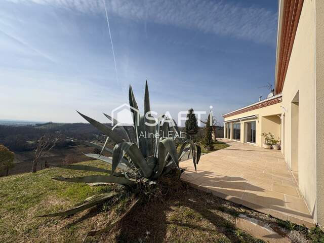 Maison  5 pièces - 158 m2 — photo du bien