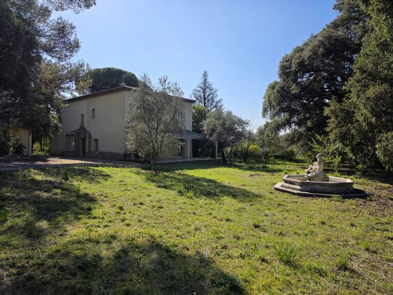 Propriété  -  6700m² de terrain - garage — photo 1