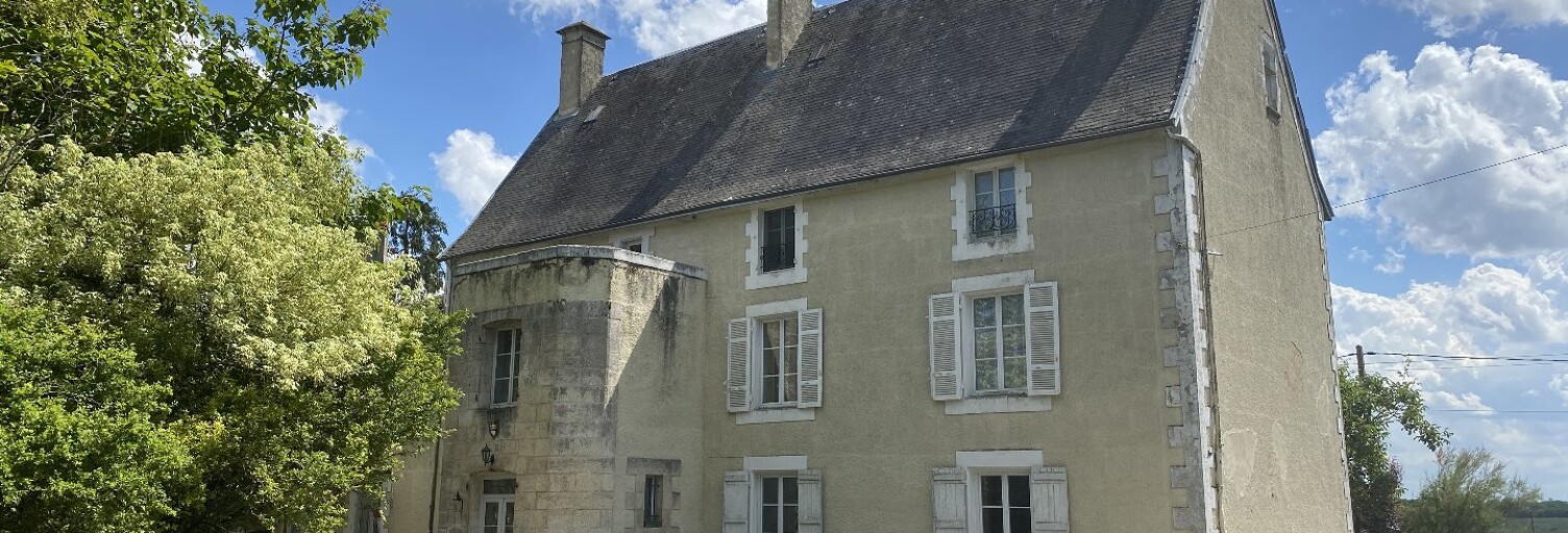 Maison 11 Pièces 405 m² à vendre à Valdelaume (79110)