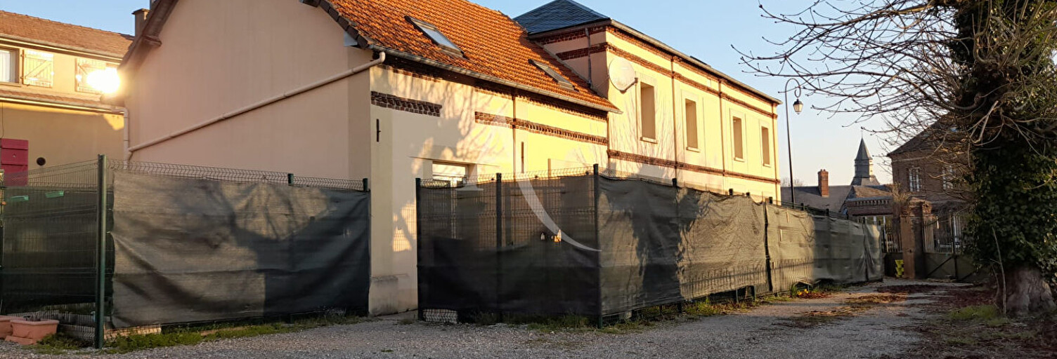 Appartement 2 Pièces 33 m² à louer à Neuf-Marché (76220)