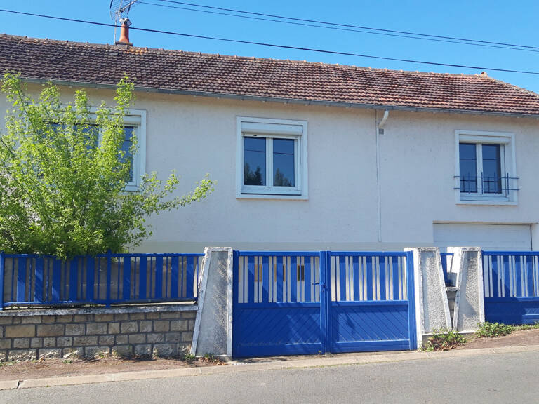MAISON SUR SOUS-SOL - CHATELLERAULT — photo 1