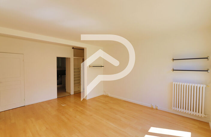 Appartement Chatou 3 pièce(s) 52.90 m2 — photo 2
