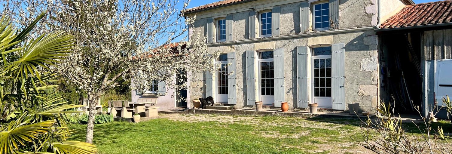 Maison 5 Pièces 145 m² à vendre à Les Églises-d'Argenteuil (17400)