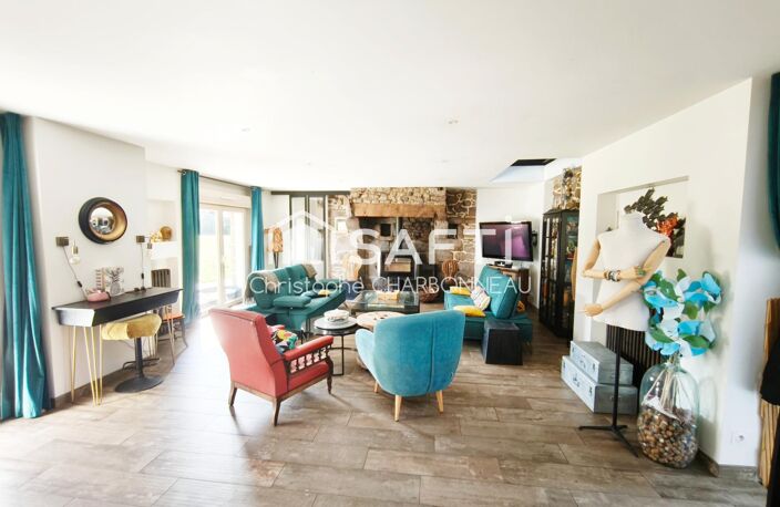 Maison rénovée de 7 pièces à BONNEMAIN — photo 2