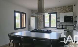 Maison 6 Pièces 191 m² à louer à Plan-d'Aups-Sainte-Baume (83640)