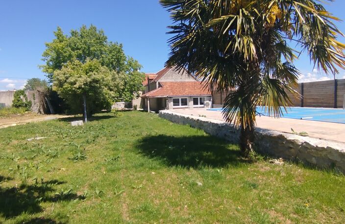 Vente Maison/villa 7 pièces — photo 2
