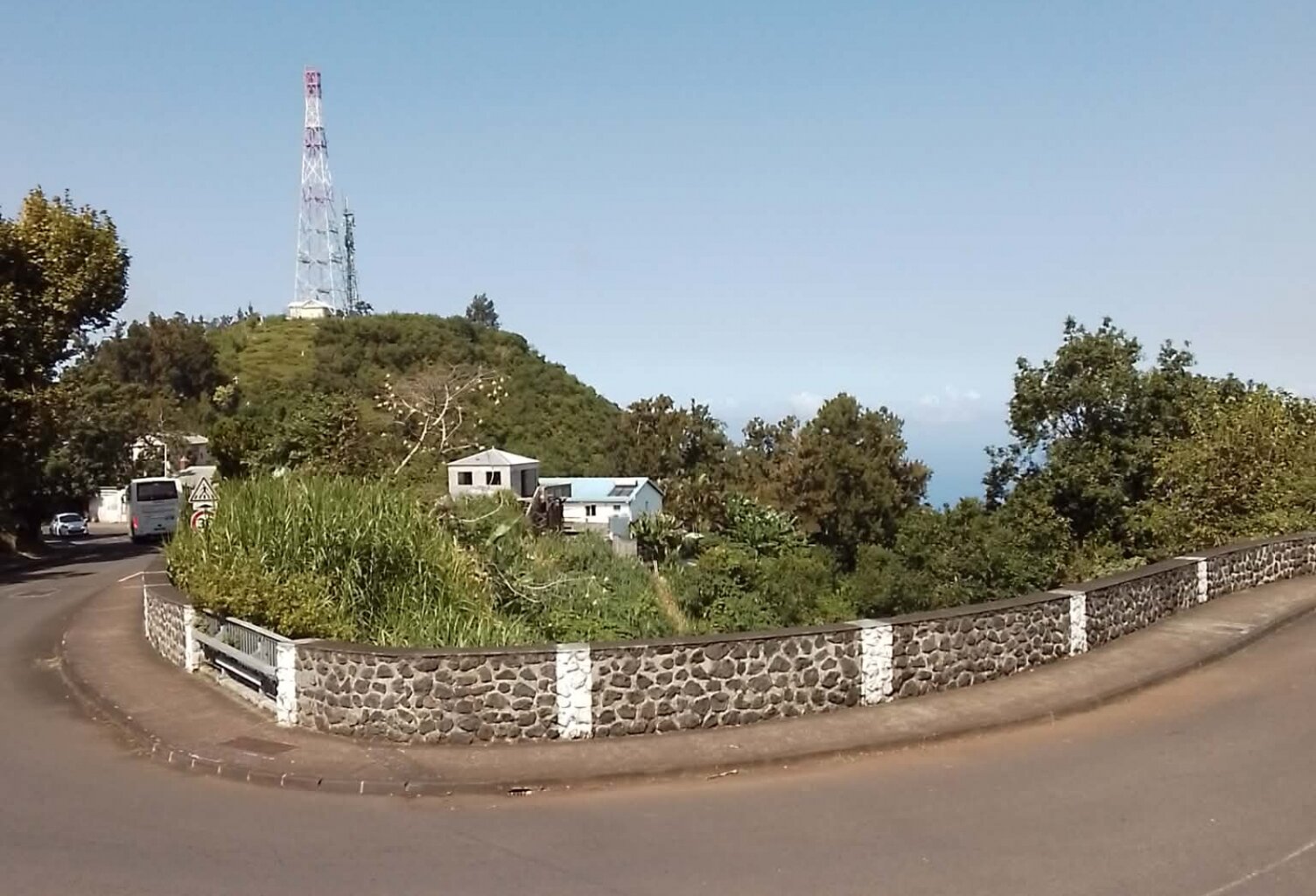 Vente Immeuble 3 102 m&sup2; — photo 1
