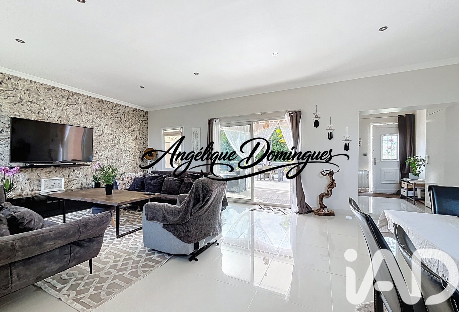 Vente Maison/villa 8 pièces — photo 1
