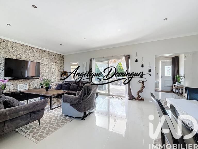 Vente Maison/villa 8 pièces — photo 1